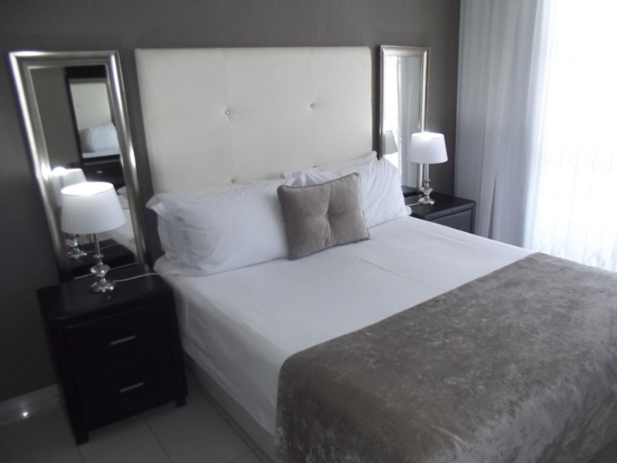 2 Bedroom Property for Sale in Bloubergrant Western Cape
